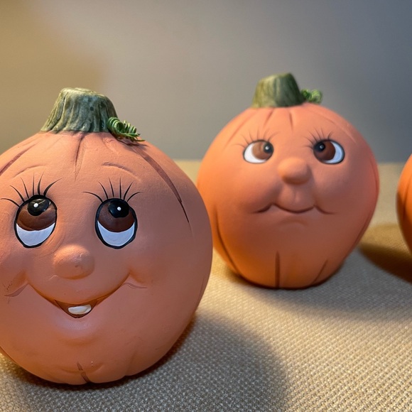 Set of 4 Ceramic Pumpkin Heads Halloween Decorations, 4” Tall - Picture 2 of 7